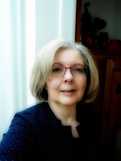 Stella Pierides, poet photo,